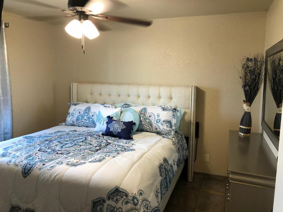 Апартаменты The Rustic @ Paseo De Encinal Dr # 4 Игл-Пасс Экстерьер фото